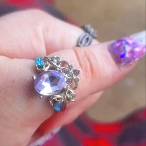 Exquisite vibrant boho ring sz 6